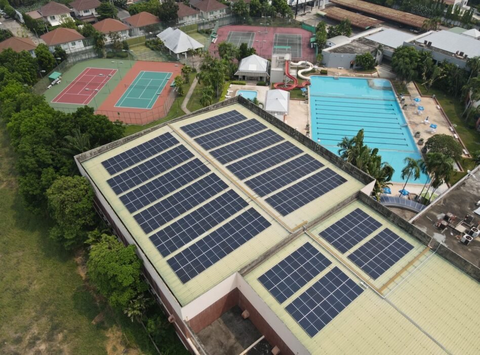 LINE_ALBUM_11465_220411_2-min