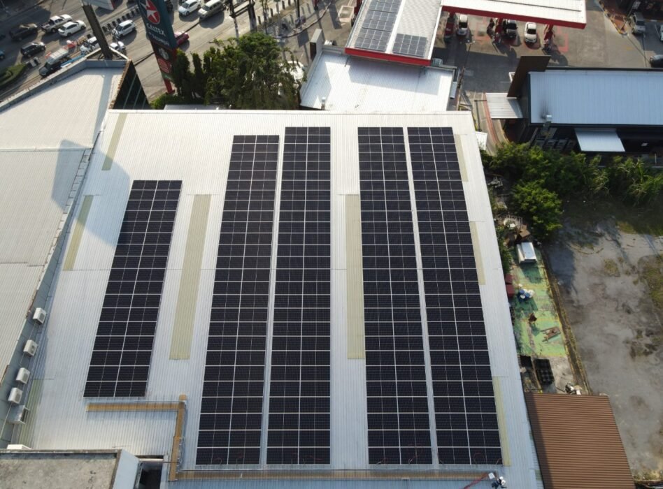 LINE_ALBUM_2122023 ความคืบหน้างาน solar ISUZU งามวงศ์วาน_230304_3